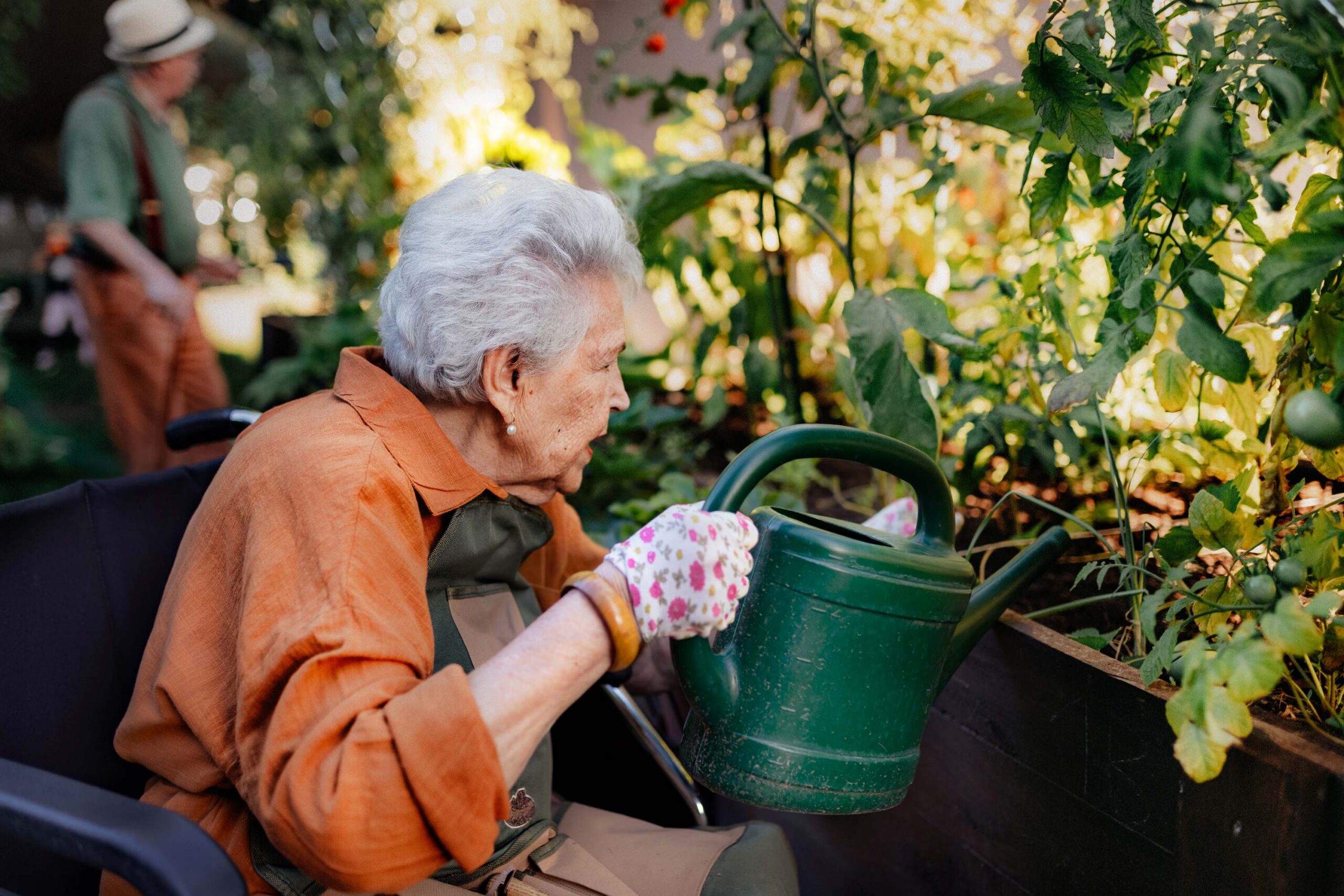 woman-gardening Women gardening at an assisted living facility in Oakland county